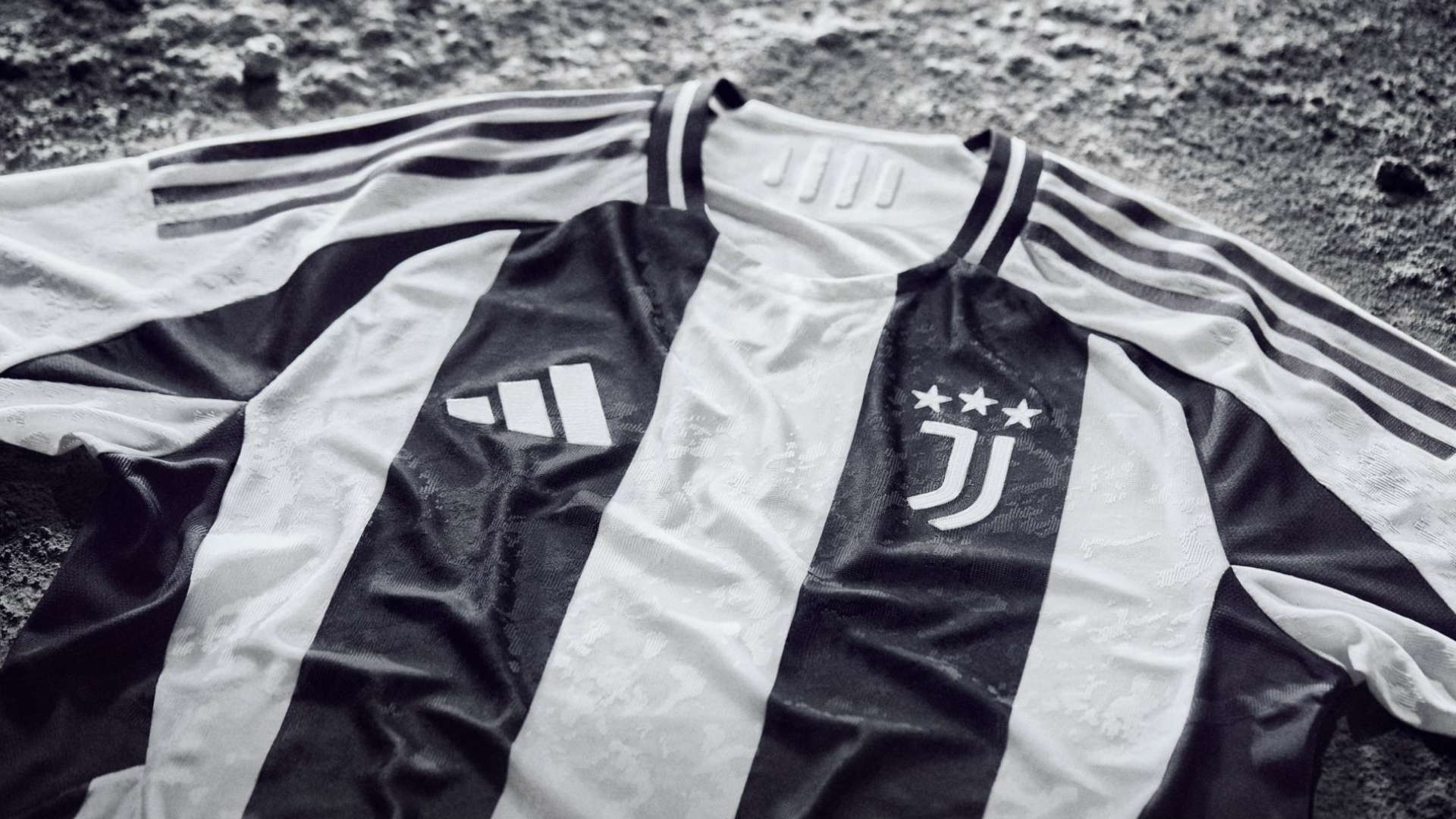 內維爾在採 內維爾在採